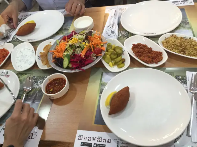 Urfa Anzelha Sofrası'nin yemek ve ambiyans fotoğrafları 5