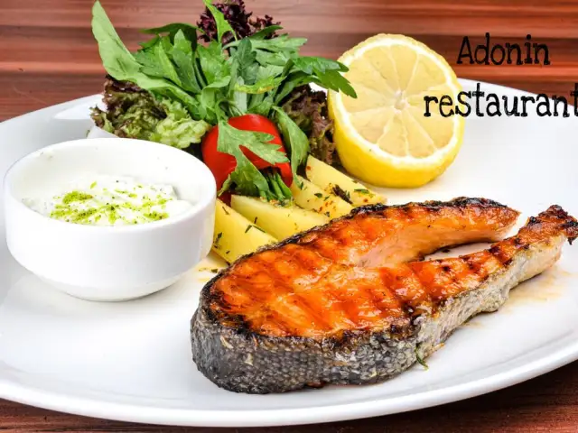 Adonin Cafe & Restaurant'nin yemek ve ambiyans fotoğrafları 4