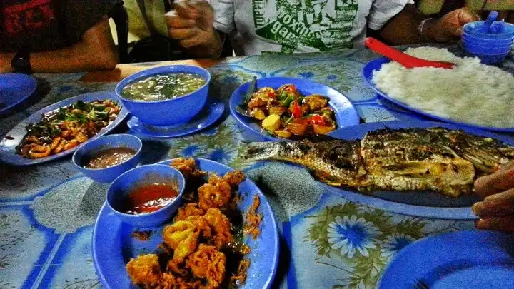 Medan Ikan Bakar Teluk Muruh Food Photo 2