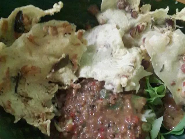 Gambar Makanan Pecel Pincuk Ibu Ida 9