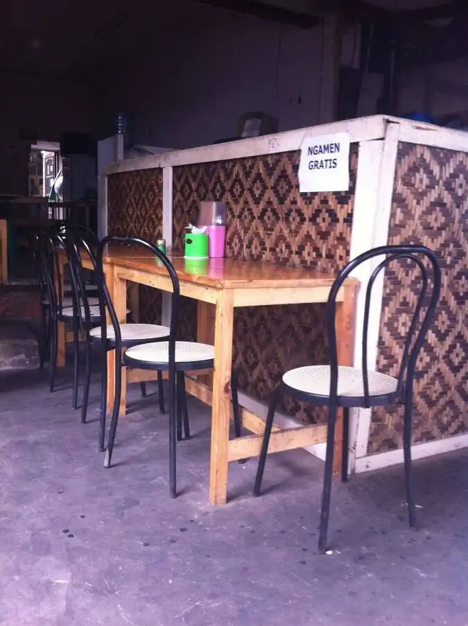 Warung Penyet Casablanca