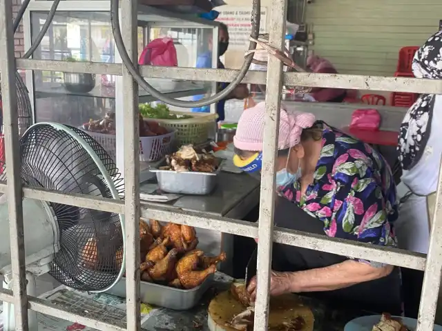 Nasi Ayam Kuih Udang Tauhu Bakar Semenyih Food Photo 5