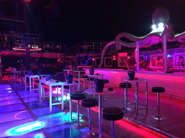 Club Catamaran'nin yemek ve ambiyans fotoğrafları 5