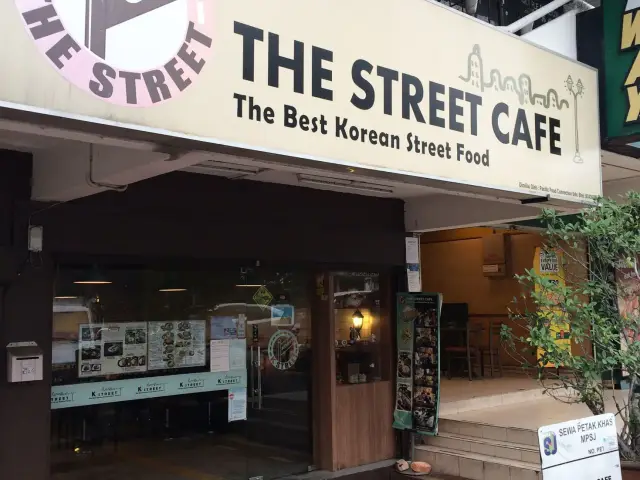 The Street Cafe Food Photo 1