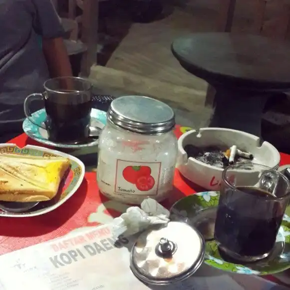 Gambar Makanan Kopi Daeng 11