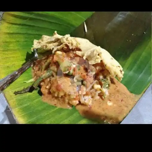 Gambar Makanan Nasi Kuning Tenda Merah, Catur Jaya 9