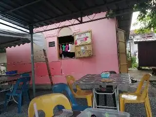 Kak Ta Laksa & Laksam Tempurung