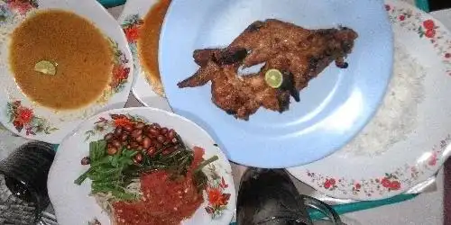 Ayam Bakar Taliwang Rahman, Cinere