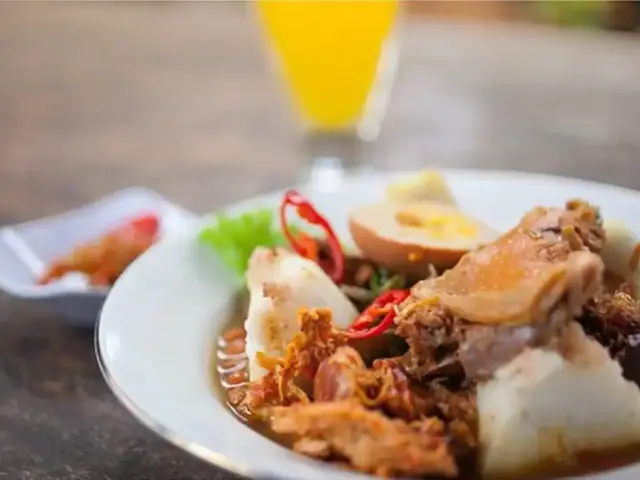 Gambar Makanan Nasi Ayam Kedewatan Ibu Mangku 3