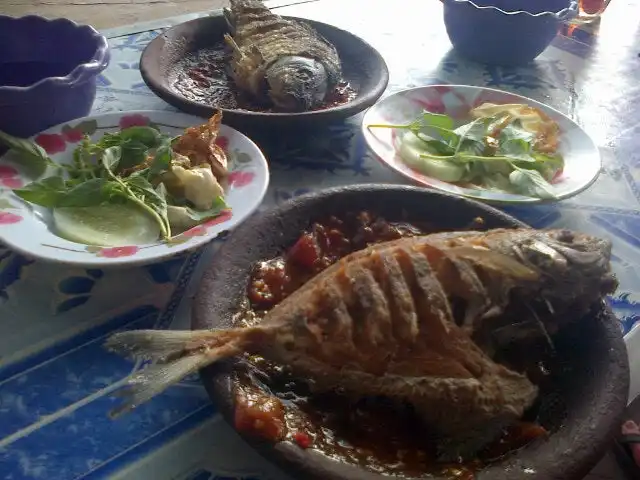 Gambar Makanan Warung Seafood Sidomulyo 4