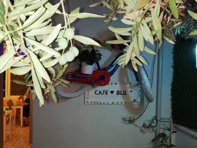 Cafe Blu
