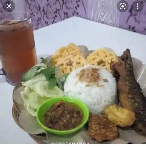 Gambar Makanan Ayam Geprek Paninsula, Pekanbaru 3