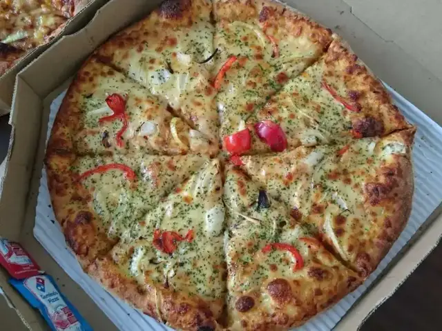 Gambar Makanan Domino's Pizza 14