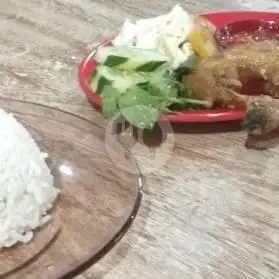 Gambar Makanan Ayam Bakar, Ayam Goreng, Ayam Geprek, Ayam Kremes Angkringan Larisa, Kerobokan 5