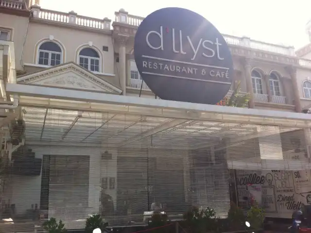 Gambar Makanan D'llyst Restaurant & Cafe 19