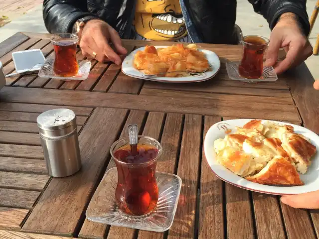 Tarihi Sariyer Borekcisi'nin yemek ve ambiyans fotoğrafları 14