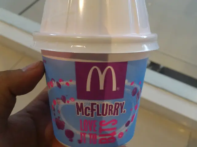 Gambar Makanan McDonald's Ice Cream 5