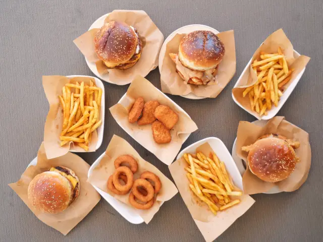 Lush Burger'nin yemek ve ambiyans fotoğrafları 1