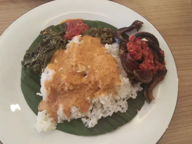 Gambar Makanan Nasi Kapau Uni Nailah 3