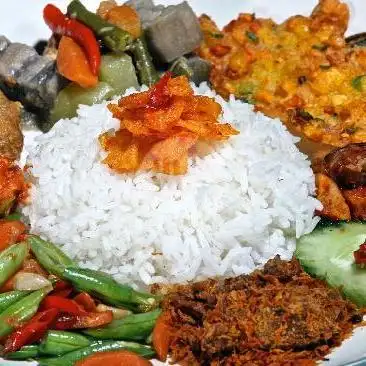 Gambar Makanan Warung Makan Rahmat, Sentra Kuliner UKM Sempaja 5