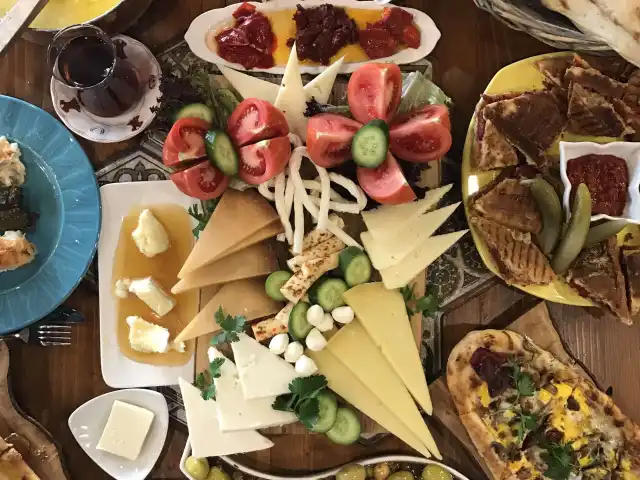 Ayanoğlu Tarz-i Kahvaltı'nin yemek ve ambiyans fotoğrafları 13