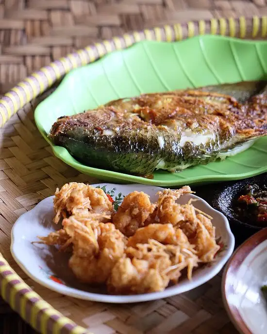 Gambar Makanan Liwet Saung Ambu 7