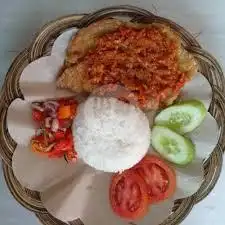 Gambar Makanan Tahu Telor dan Gado Gado, Temas 3