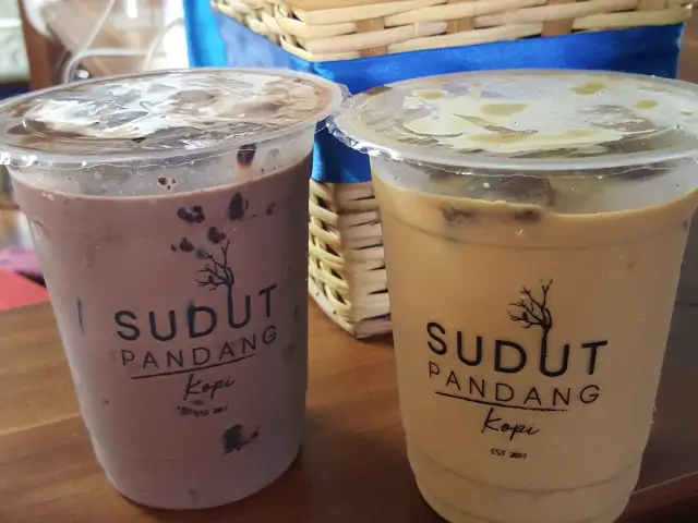 Gambar Makanan Sudut Pandang Kopi 3