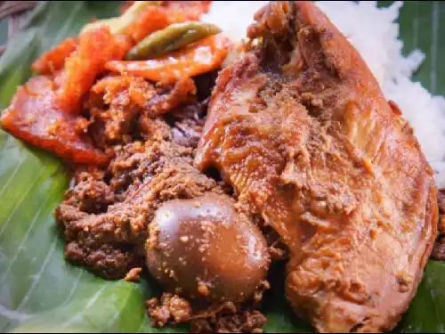 Gudeg Istimewa&nasi Rames Mamae Ima