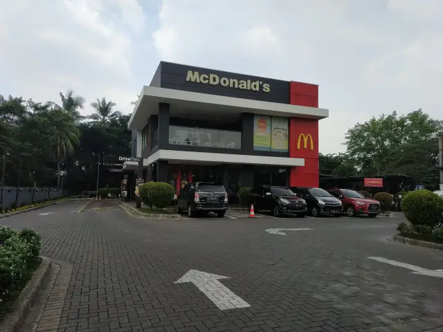 Gambar Makanan McDonald's 6