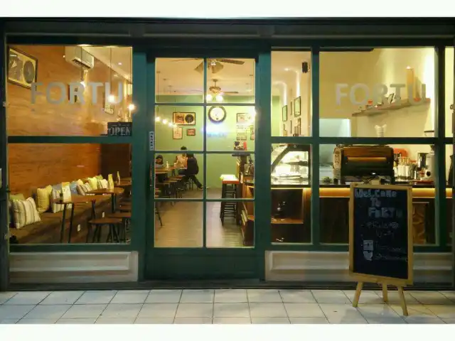 Gambar Makanan Fortu Coffee Shop 9