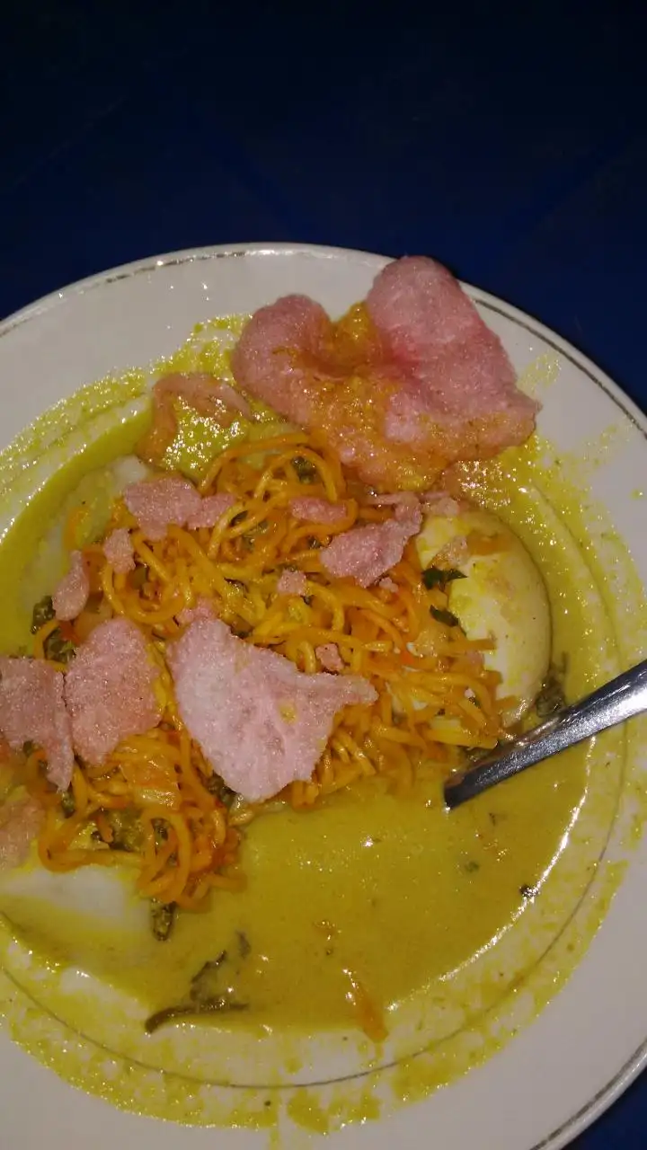 Lontong malam faris lolong