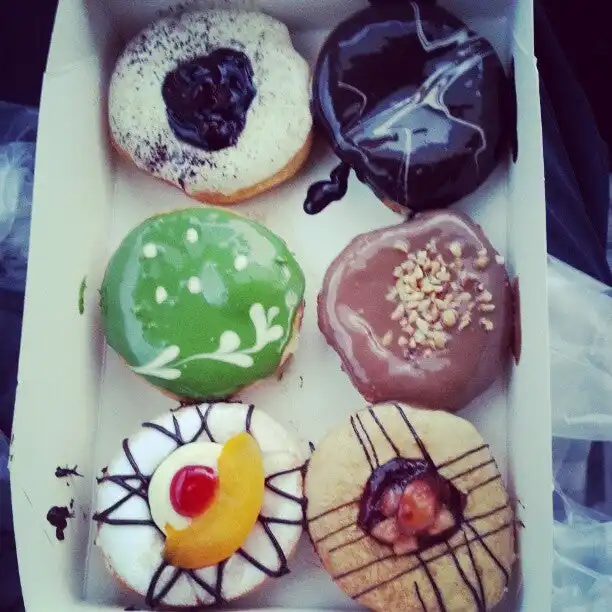 Big Apple Donuts & Coffee Food Photo 2