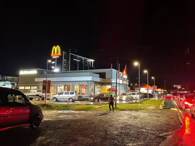 McDonald’s & McCafe Drive-Thru Food Photo 7