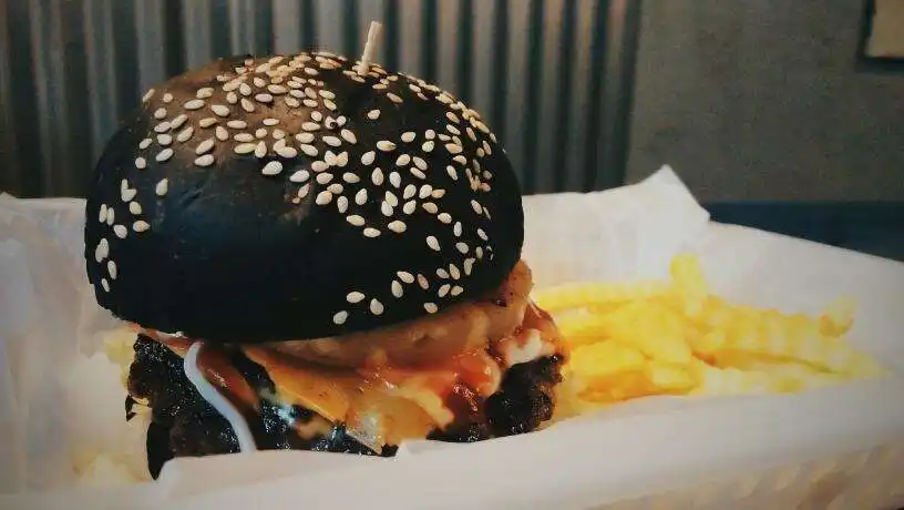 Burn Out Burger Food Photo 6