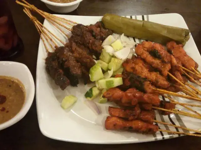 Willy Satay Food Photo 3