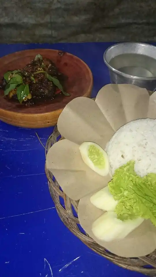 Iga bakar penyet Ibu Lia