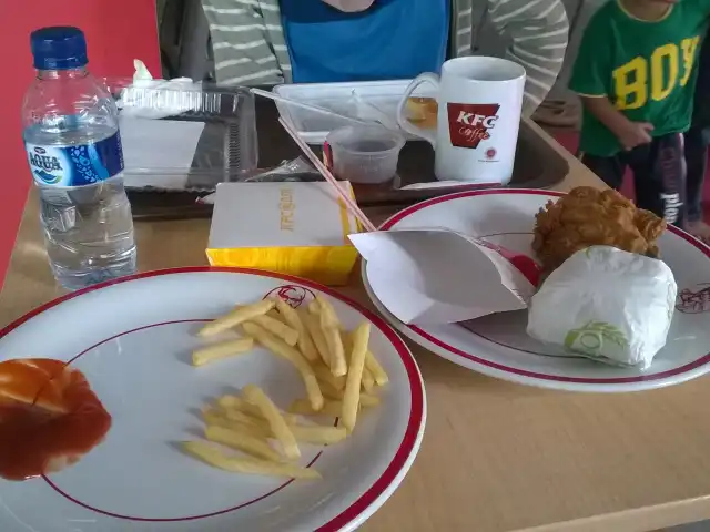 Gambar Makanan KFC Bangkong 12