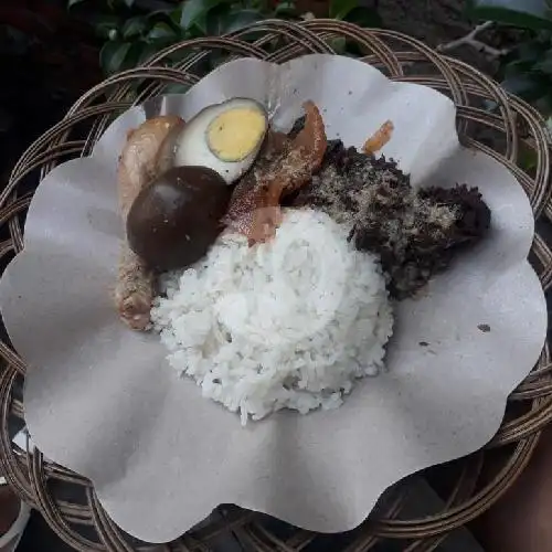 Gambar Makanan Warung Makan Gudeg Bu Rini, Jebres 3