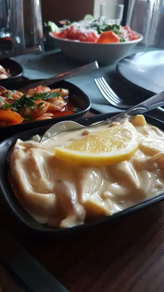 Meyeste Arnavutköy'nin yemek ve ambiyans fotoğrafları 24