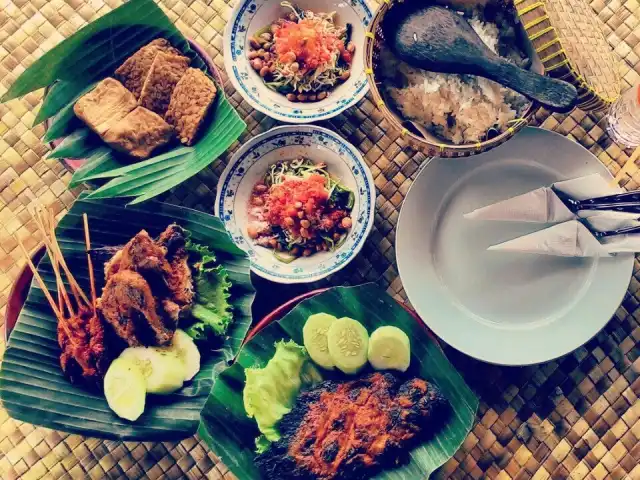 Gambar Makanan Lesehan Dakota Seafood 8