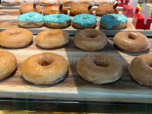 Gambar Makanan Krispy Kreme Café 1