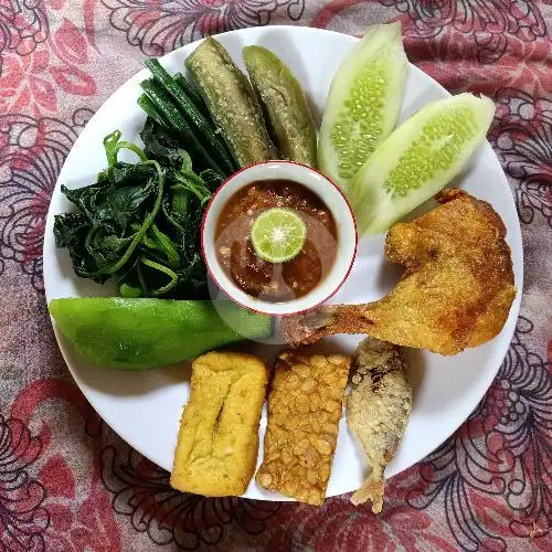 Gambar Makanan Tempong Dan Lalapan Nak Rantau, Bypass Ngurai Rai Raya 8