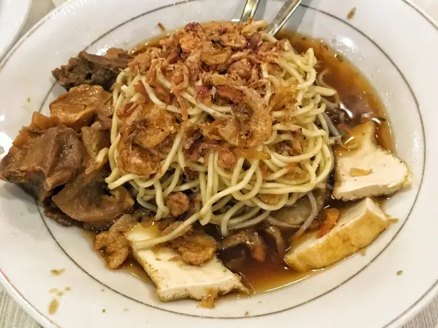 Gambar Makanan Lontong Mie Ny. Marlia 2