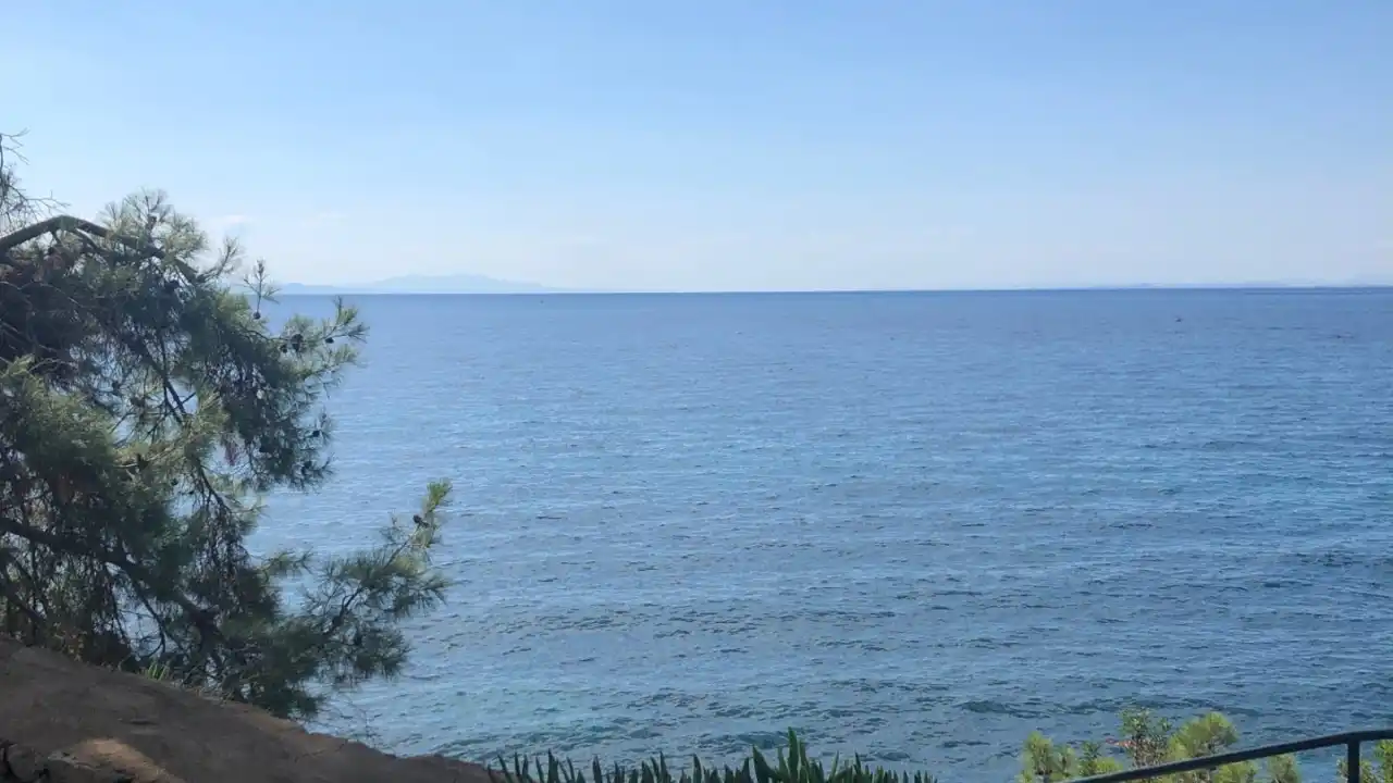 Kayra Beach Balık Ekmek