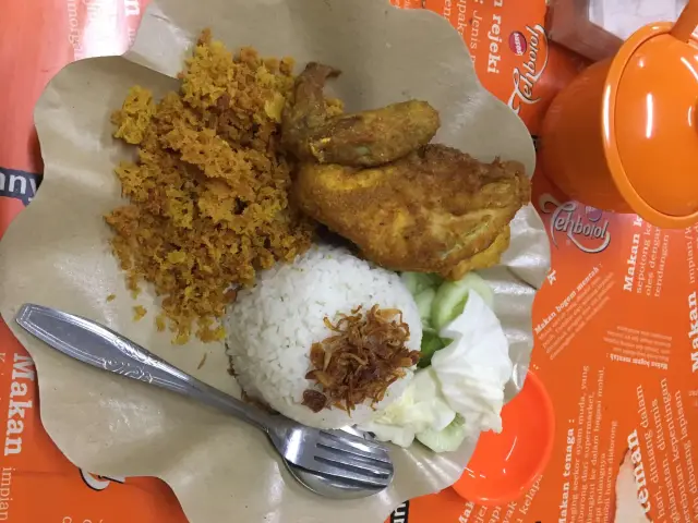 Gambar Makanan Ayam Goreng Borobudur 12