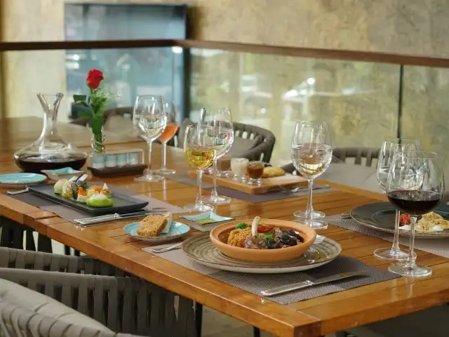 Aruni Restoran & Bar - Lugal, A Luxury Collection Hotel'nin yemek ve ambiyans fotoğrafları 16