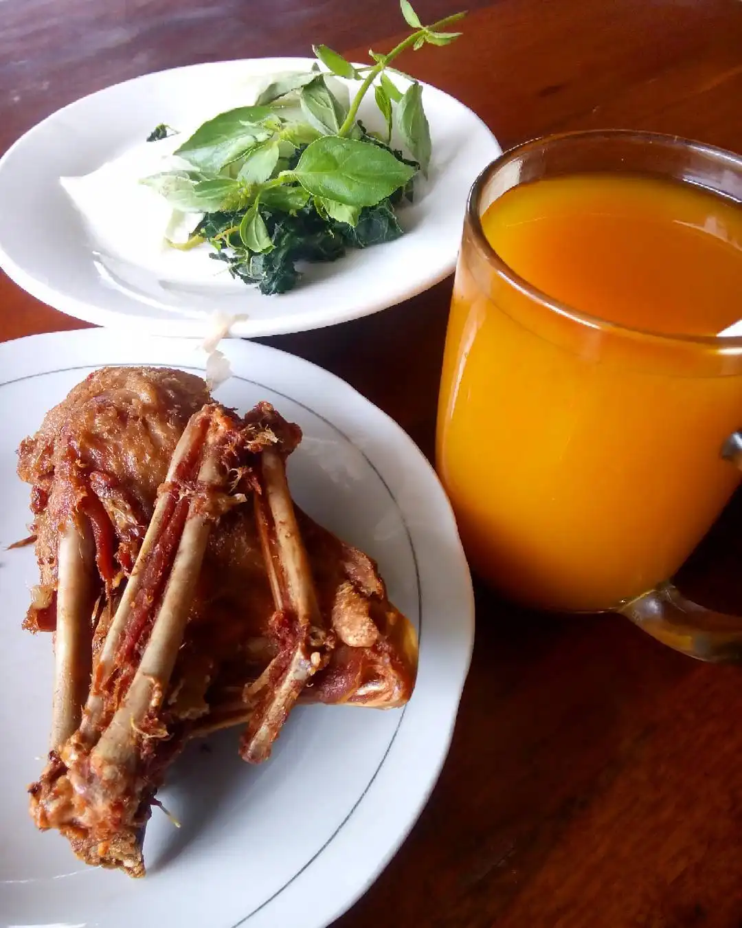 Ayam Dan Bebek Goreng Sari Rasa Pak Thori