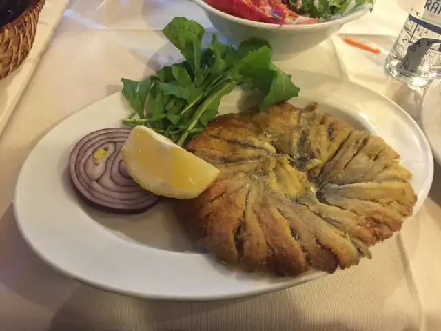 Turgut Vidinli Besiktas Balikcisi'nin yemek ve ambiyans fotoğrafları 35