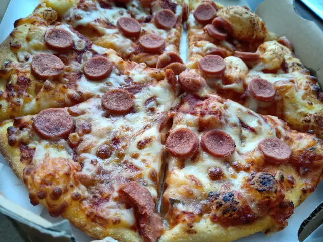 Gambar Makanan Domino's Pizza 3